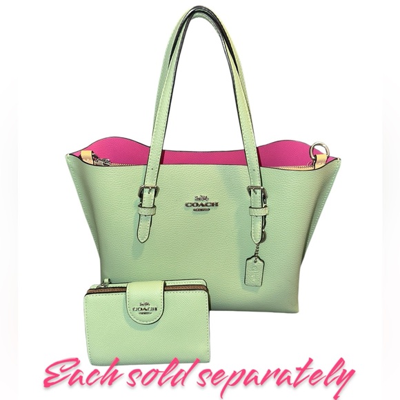 SOLD on Ⓜ️ Coach Green Wallet - Picture 8 of 8